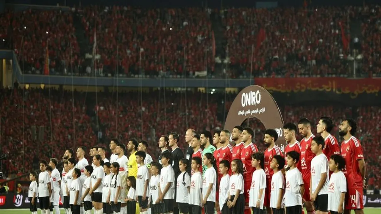 الوطن سبورت | طائرة هليكوبتر تنقل درع الدوري للبطل غدا